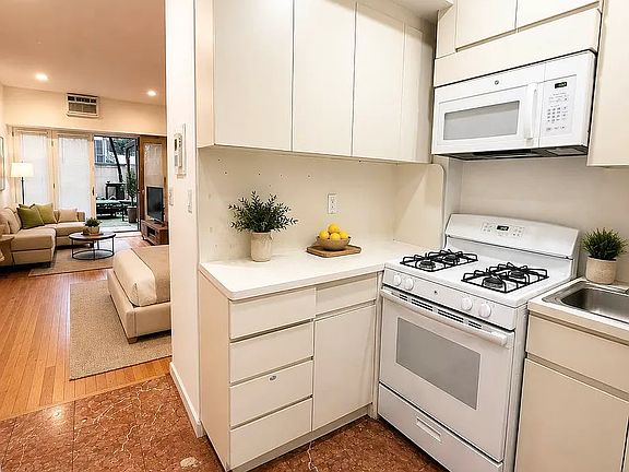 2nd image of 405 E 69th St APT 1C