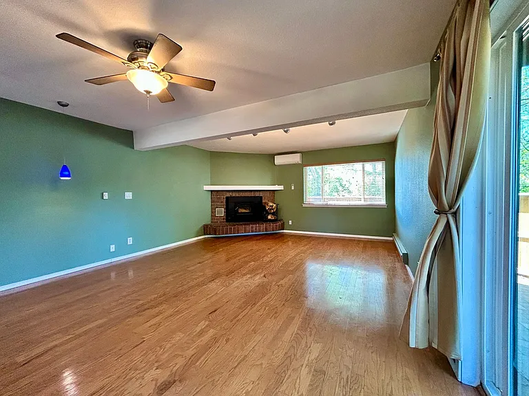 2650 Juniper Ave — Photo 4