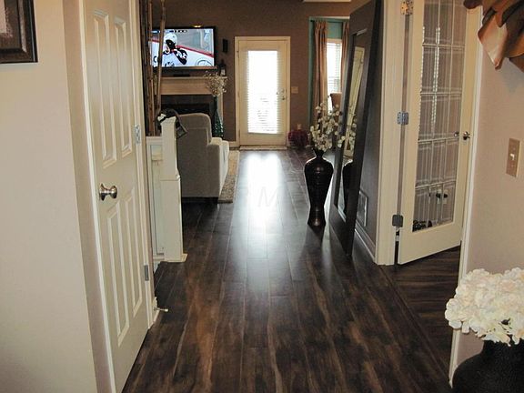 4th image of 659 Thornbush Dr