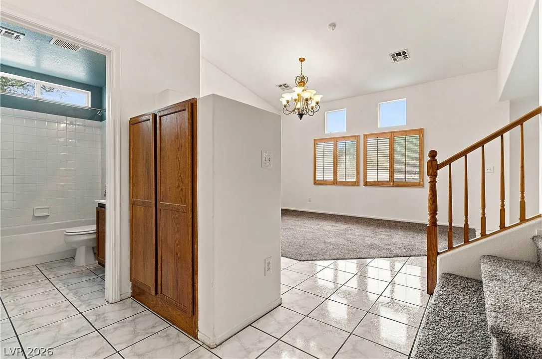 3 bed, 3.0 bath, 1722 sqft, $2,250 — Photo 4