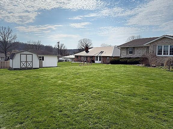 4th image of 354 Mound Rd