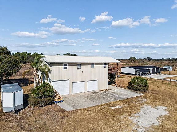 3rd image of 4026 MCINTOSH ESTATES LANE