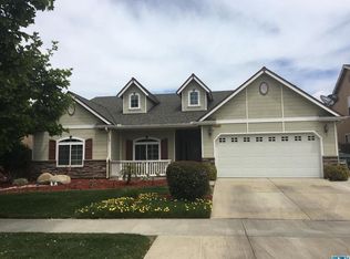 3228 W Connelly Ave, Visalia, CA