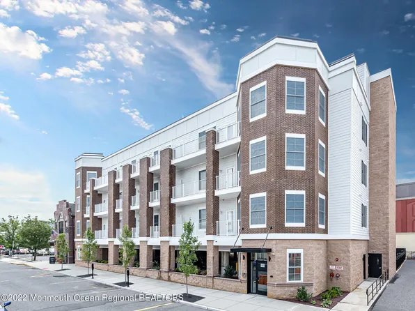 24 Mechanic St #407, Red Bank, NJ 07701