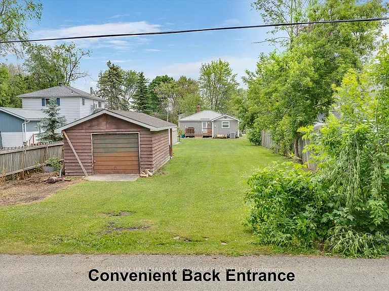 21 Lakeshore Rd — Photo 27