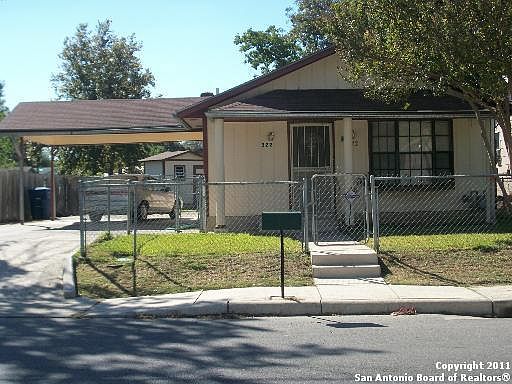 1st image of 322 Chipinque St