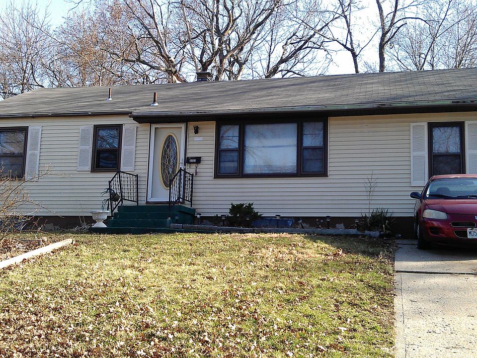 1st image of 3823 E 71st Ter