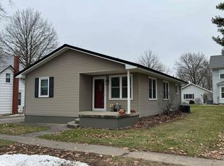 815 North St, Mediapolis, IA 52637