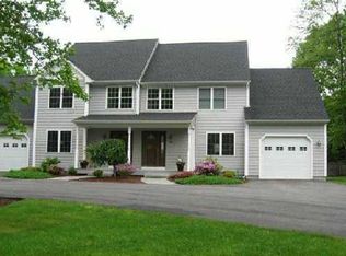 1024 Boston Neck Rd APT D, Narragansett, RI 02882