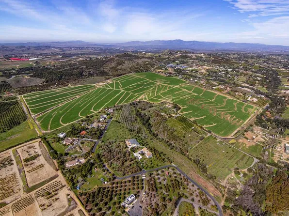 31092 Via Puerta Del Sol, Bonsall, CA 92003
