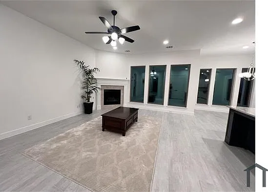 2524 Lafayette Dr — Photo 18