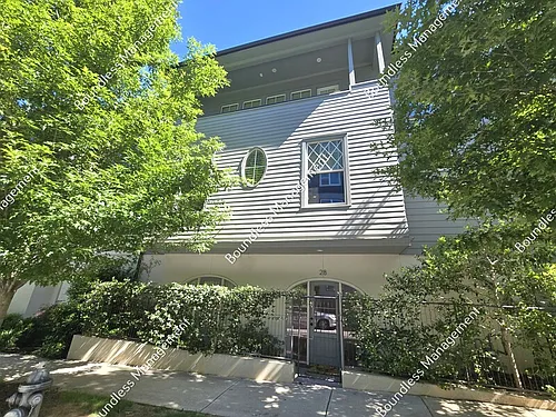28 Bass St SE Photo 1