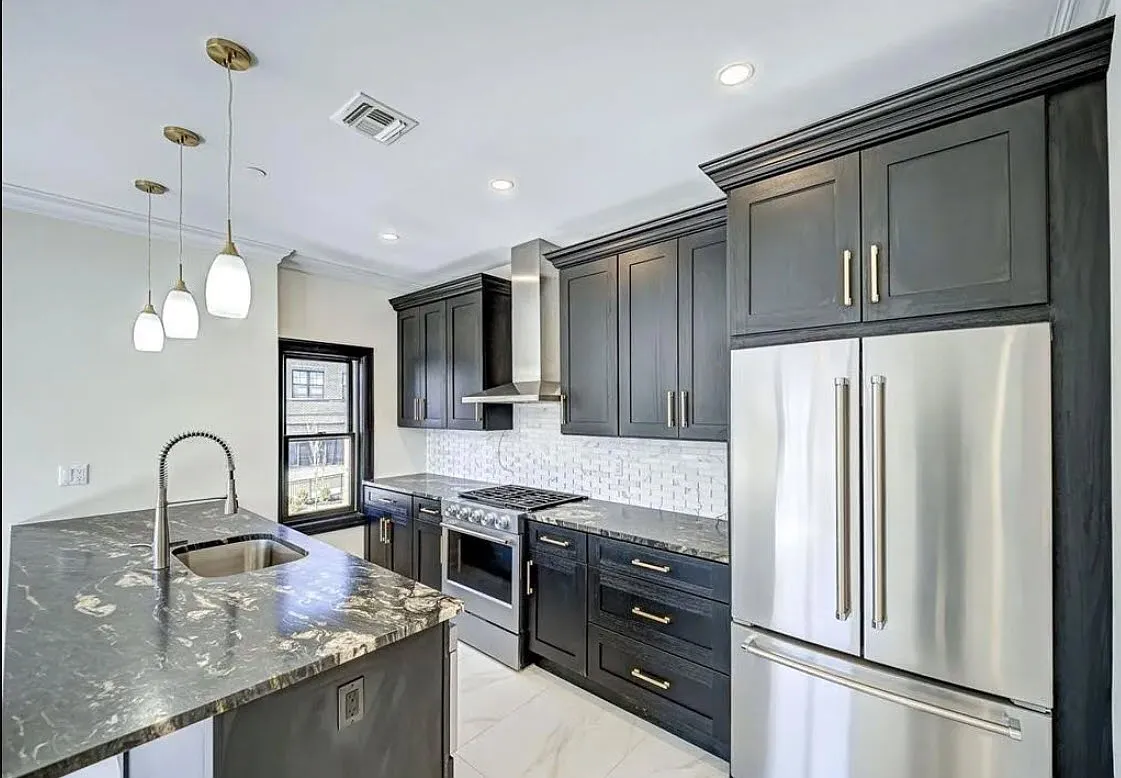 2 bed, 1100 sqft, $3,100 — Photo 2