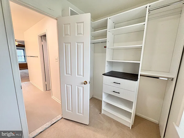 5111 Heritage Ln — Photo 34