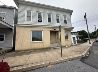 6 E Main St #3, Richland, PA 17087