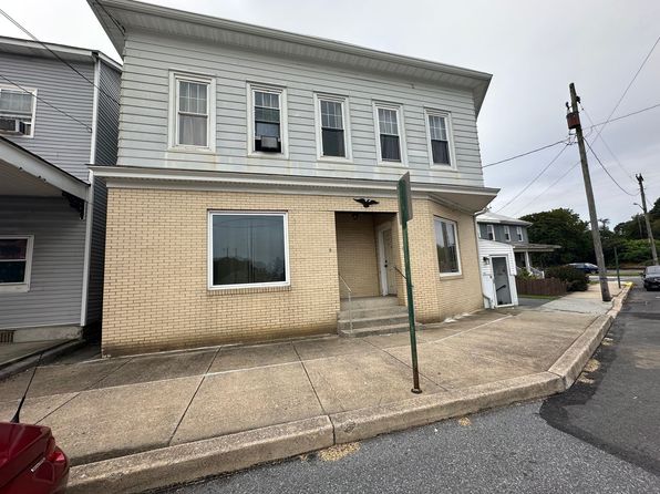 6 E Main St #3