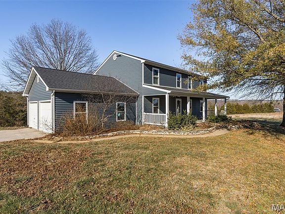 2nd image of 2161 Young Rd