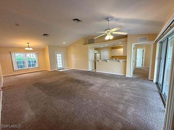4th image of 1806 N Gator Cir