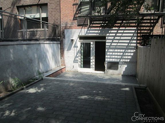 4th image of 320 W 56th St APT 1C