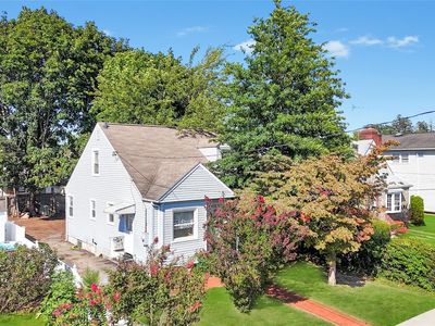 252 Lexington Avenue, West Hempstead, NY, 11552