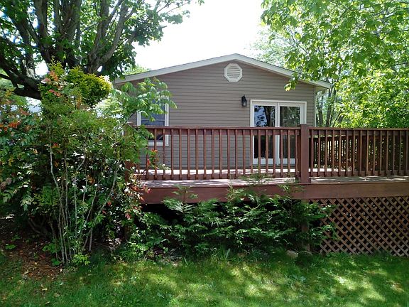 Deck off master bedroom