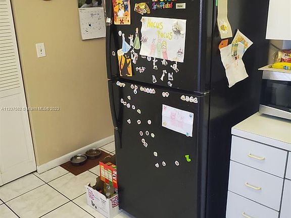 5th image of 460 NE 18th Ave APT 112