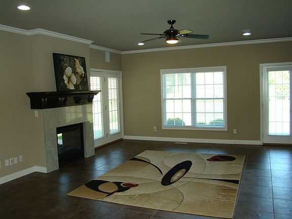 4th image of 2132 Long Cove Cir
