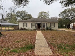 506 E Adams Ave, Greenwood, MS 38930