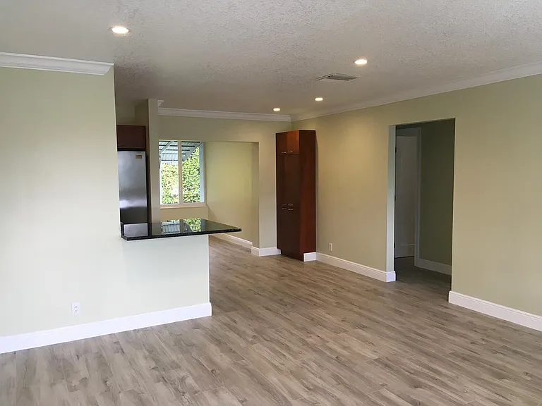 1101 Leisure Ln — Photo 9