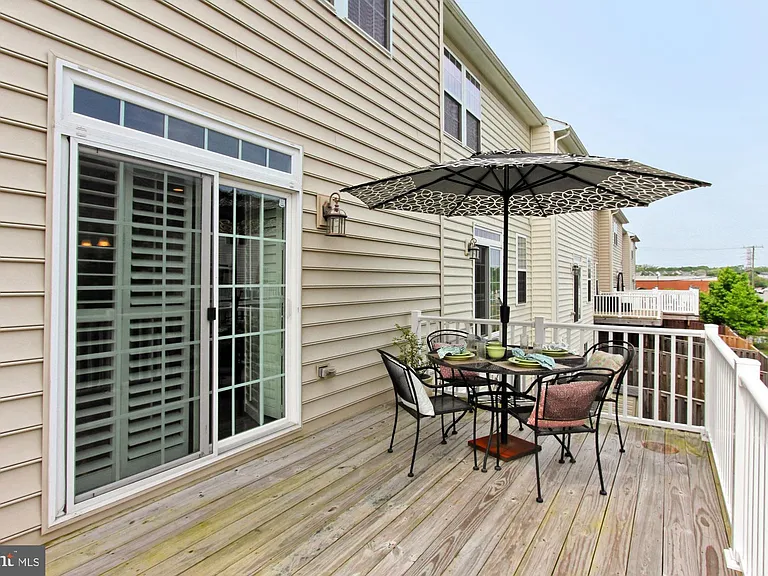 6238 Summit Point Ct — Photo 11
