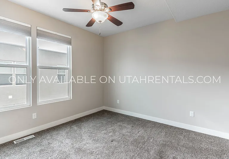 4738 W Daybreak Rim Way — Photo 16