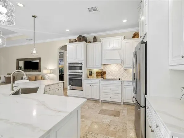 28730 Cavan CT, BONITA SPRINGS, FL 34135