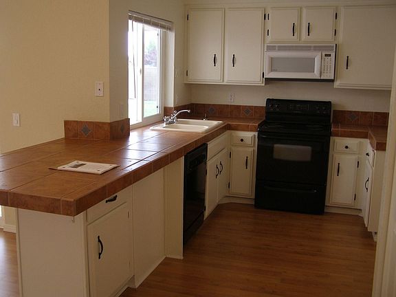 3rd image of 12934 Velvetleaf St