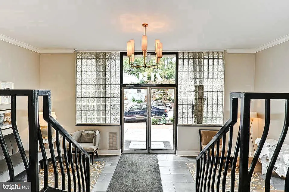 Hastings Court — Photo 4