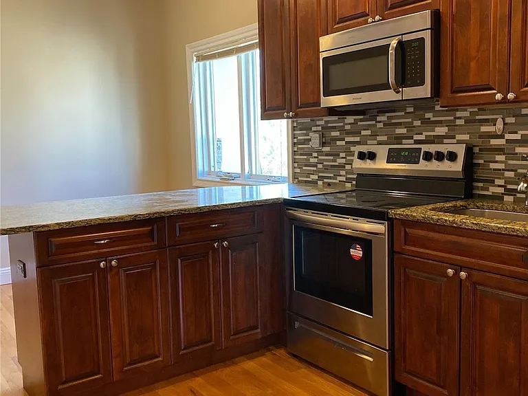 289 Post Ave #204 — Photo 2