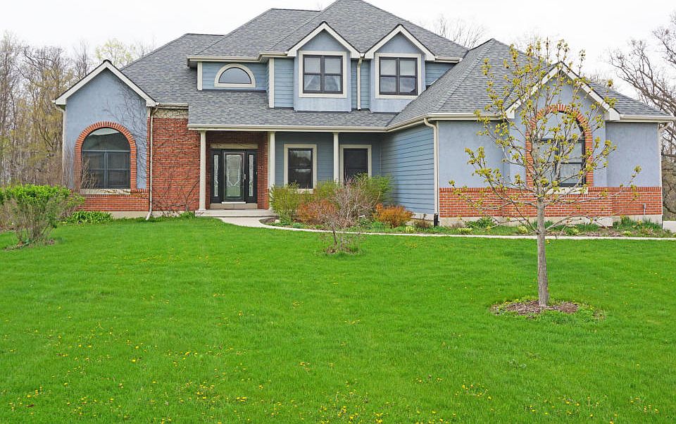 1st image of W2306 Woods View Dr
