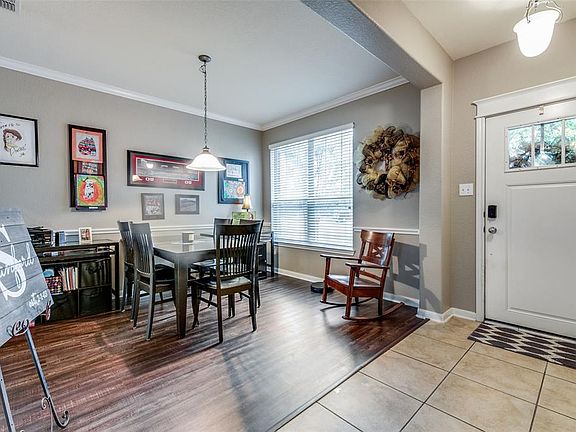 5th image of 4917 Carrotwood Dr