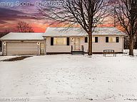 1440 Schafer Dr Burton MI 48509 Zillow