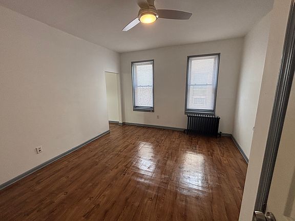 5th image of 5248 Spruce St Floor 1
