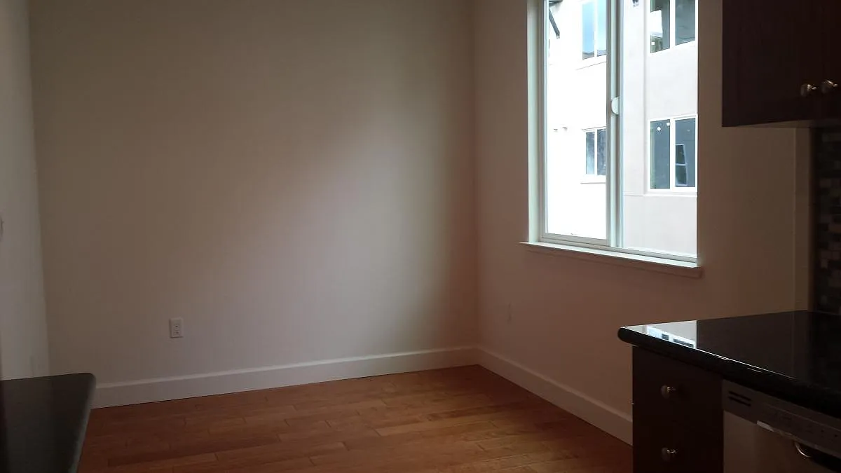 3 bed, 2.5 bath, 1600 sqft, $4,000 — Photo 4