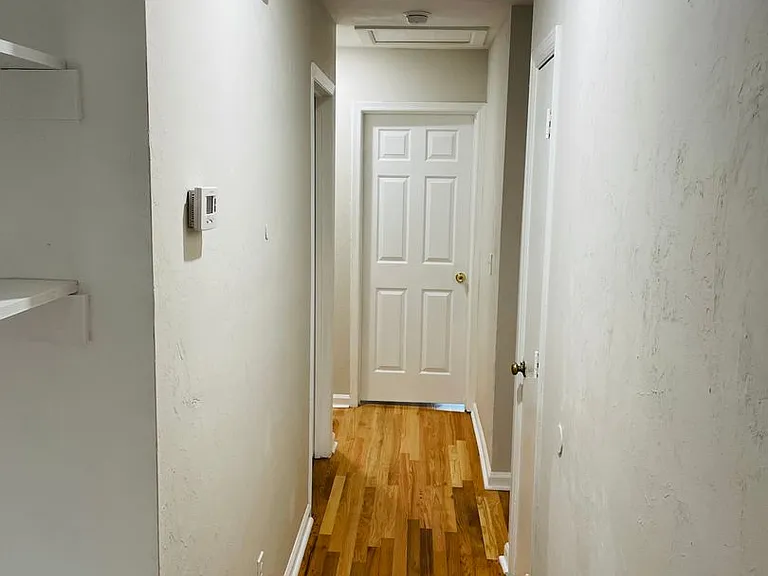 1100 Joe Louis St — Photo 11