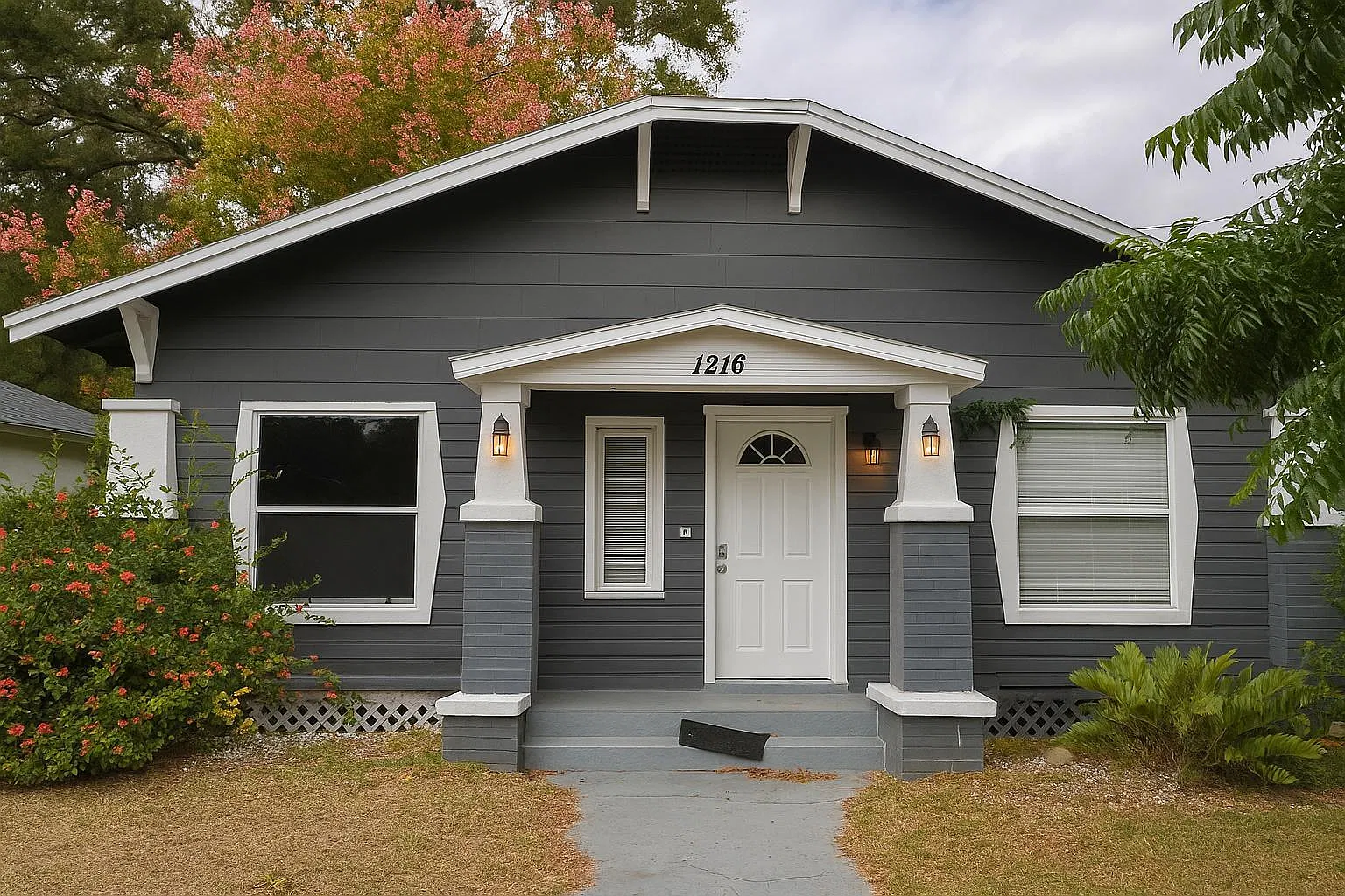 1216 E 33rd Ave — Photo 1
