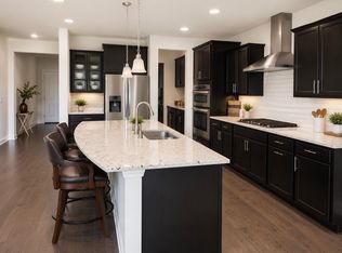 3 Palisades Blvd, Hawthorn Woods, IL 60047