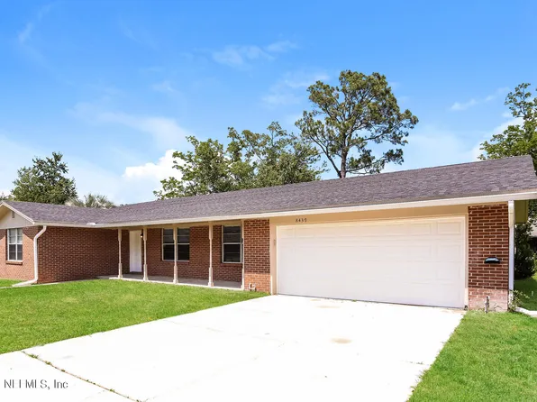 8439 SOPHIST Circle E, Jacksonville, FL 32219