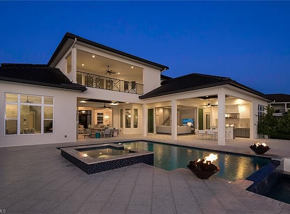 3rd image of 511 Sand Hill Ct