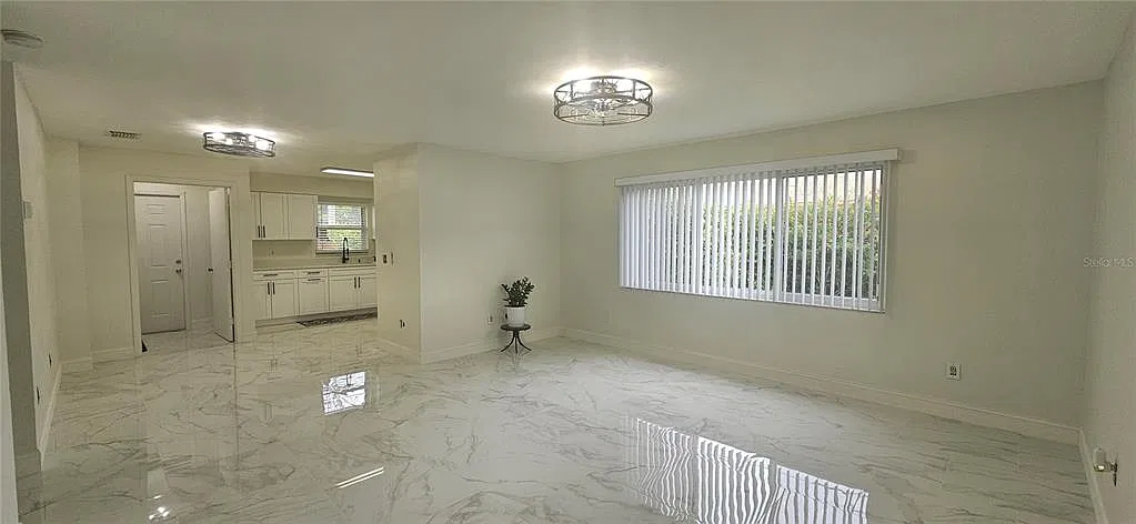 2 bed, 1.0 bath, 1008 sqft, $1,450 — Photo 2
