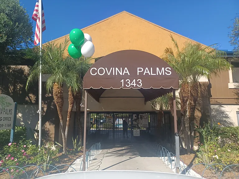 Covina Palms Apartments — Photo 2