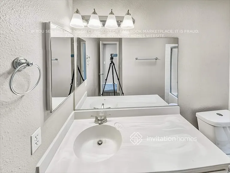3301 Hyannis Cir — Photo 18