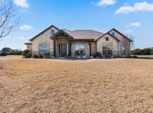 7700 Prestwick Dr, Cleburne, TX 76033
