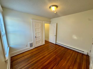 28 Center St #2E, Bristol, CT 06010